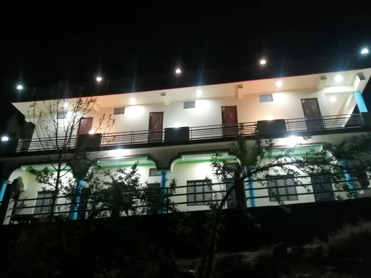 Prince Homestay & Restaurant Rudraprayag Екстер'єр фото
